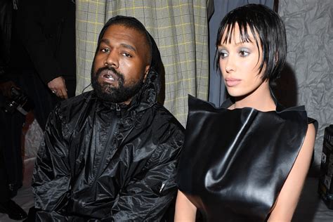 Kanye Wests Wife Bianca Censori Goes Pantsless