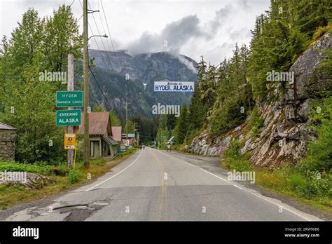 Entrance of Hyder town after the canadian american border crossing, Alaska, USA Stock Photo - Alamy