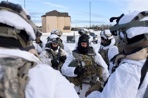 Special operation forces battle Arctic conditions during Arctic Edge 18 > North American ...