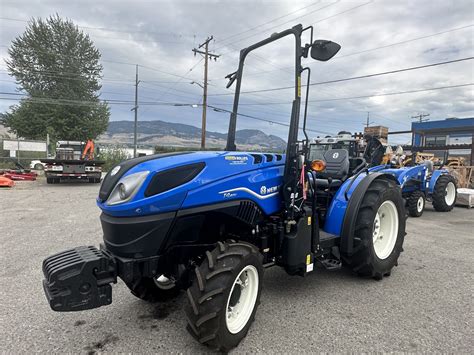 New Holland T4 80V Vineyard Tractor Heavy Duty Equipment Supplier In BC