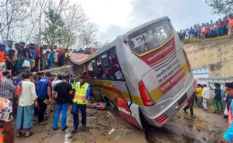 Choque De Autob S En Egipto Deja Muertos