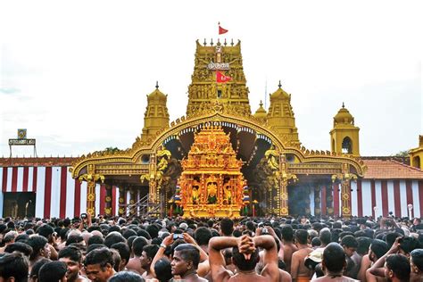 Nallur Kandaswamy Temple in Jaffna