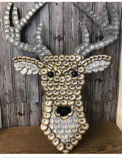 Pin By Lola Koppe On Caps Beer Cap Crafts Diy Beer Bottle Cap Art