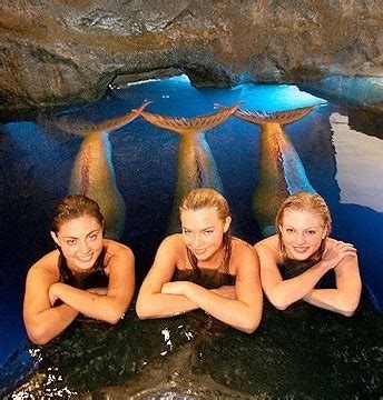 Mermaids In Pool H2O Just Add Water Photo 4137294 Fanpop