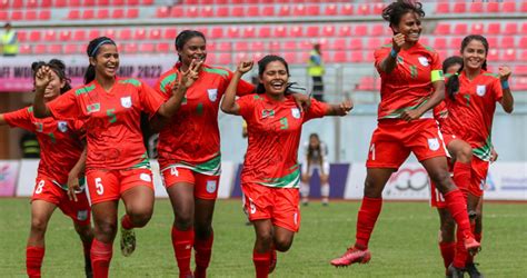 History Made Bangladesh Girls Win Maiden Saff Football Championship The Daily Citizen Times