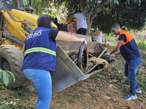 Limpeza do Rio Paraíba do Sul plantio de mudas e soltura de peixes