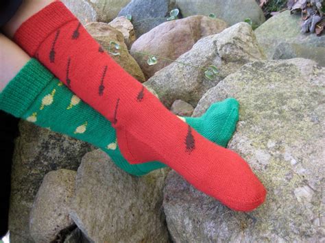 Harry Potter Dobby Socks CHILDREN'S Sizes Red Green by Somewhen