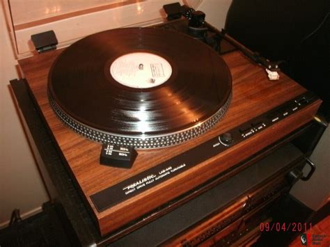 Vintage Realistic Lab Automatic Turntable Photo Canuck