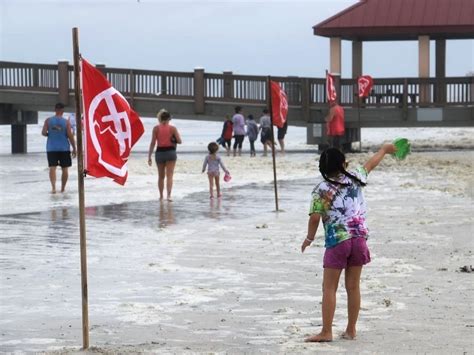 Rip Current Flag Warnings Flying Not Good Day For Beach Clearwater