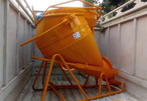 Crane Concrete Bucket For Construction Capacity 5 Cubic Meter At Rs