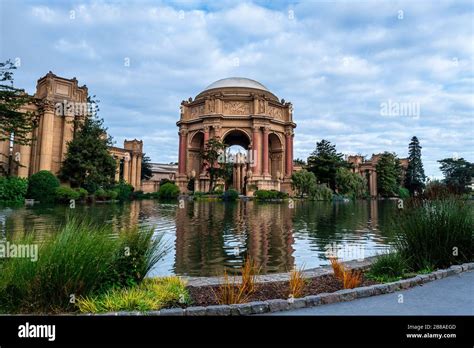 The Palace Of Fine Arts In San Francisco Stock Photo Alamy