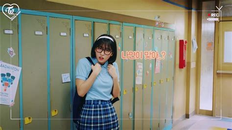 A Momo Nerd Precisa Ser Enaltecida ️ Twice Br Amino