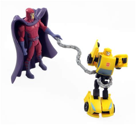 Review – Wolverine and the X-Men Magneto – BattleGrip