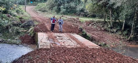 Secretaria De Obras Conclui Conserto De Ponte Em Baixo Passa Sete