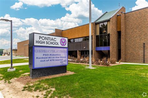 Pontiac High School, Pontiac MI Rankings & Reviews - Homes.com