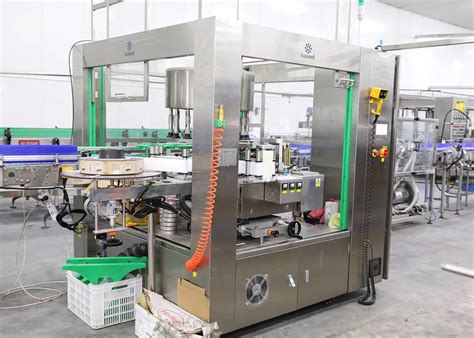 Automatic Bottle Labeling Machine For OPP Hot Melt Glue Label Sticker