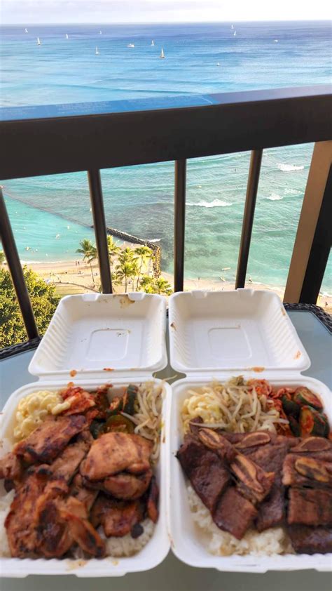 Best Restaurants In Waikiki For Budget Travelers