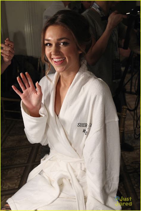 Sadie Robertson Walks The Runway For Sherri Hill Fashion Show See The