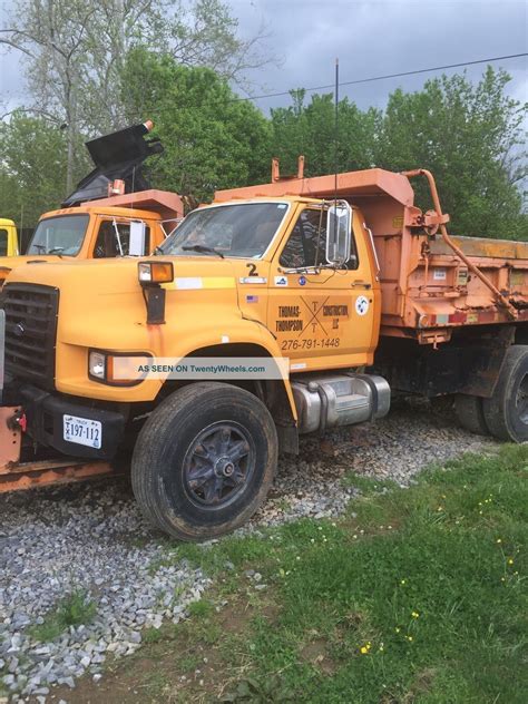 1996 Ford F800