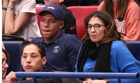 Madre De Mbappé Dijo Que Kylian Tiene Propuestas Del Real Madrid Y Psg