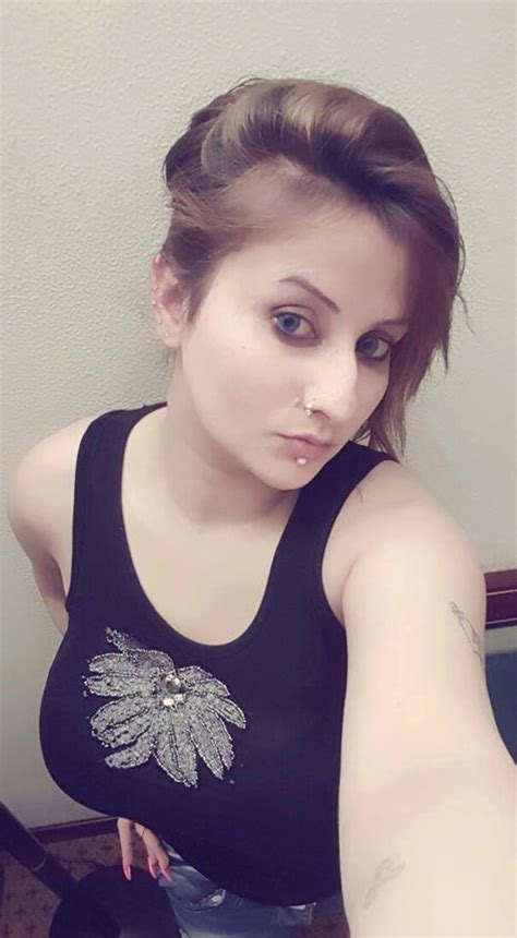 Afreen Khan Big Boobs Collection Welcome New Guys