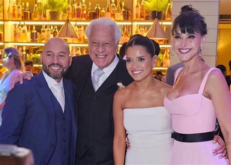 Antonio Fagundes Re Ne A Fam Lia No Casamento Do Filho De Anos Do