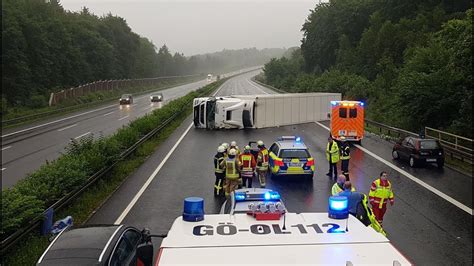 Lkw Unfall Auf Der A Zw Lf Stunden Vollsperrung Youtube