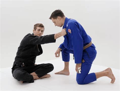 2 Defining Problems Of Traditional Bjj Grips And How To Solve ‘em