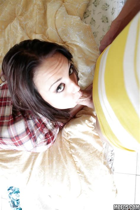 Hardcore Amateur Handjob XXX Dessert Picture