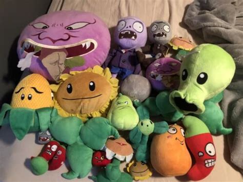 Plants Vs Zombies Plush Lot Of 19 Linxin More Chomper Peashooter Sunflower Ebay