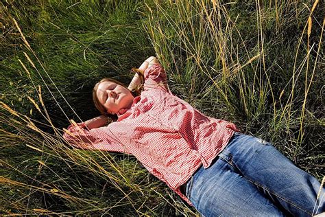 Country Farm Girl Healthy Portrait Green Photo Background And Picture ...