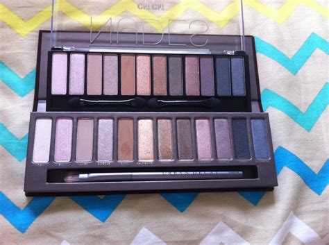 Has Anyone Ever Noticed This Exact Dupe Ud Naked Vs Chi Chi Nudes Palette R Makeupaddiction
