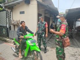 Kodim Kota Yogyakarta Babinsa Pringgokusuman Melaksanakan Komsos