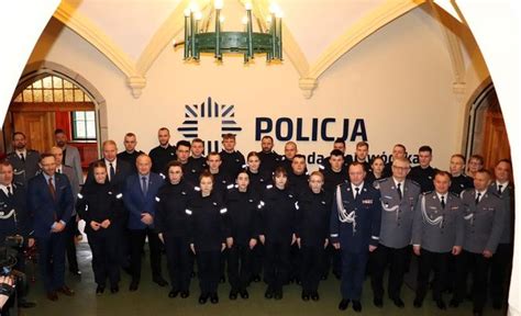 Komenda Wojewódzka Policji zyskała nowych policjantów Złożyli