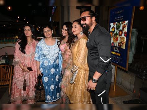 Rashmi Desai Ejaz Khan And Karanvir Bohra Were Seen At Sara Afreen Khan Iftar Party