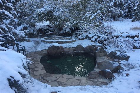 Hot Nude Swimming And Great Food At Sierra Hot Springs Attractions Article By Best