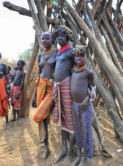Naked Tribal African Girl Tribe
