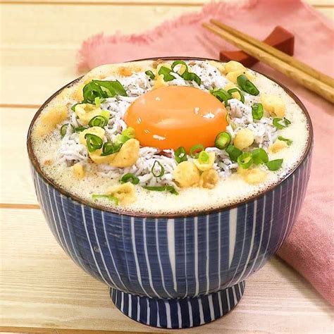 卵白でふわっふわっ！ しらす納豆丼のレシピ動画・作り方 デリッシュキッチン