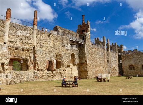 Inside of castle walls hi-res stock photography and images - Alamy