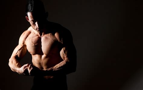 Does Flexing Build Muscle 5 Benefits Of Tensing Your Muscles