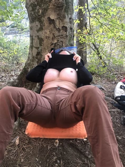 Milf On A Hike Flashes Giant Double G Boobs Nude Pics Xhamster