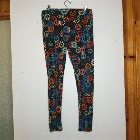 Lularoe Pants And Jumpsuits Lularoe Tall Curvy Leggings In