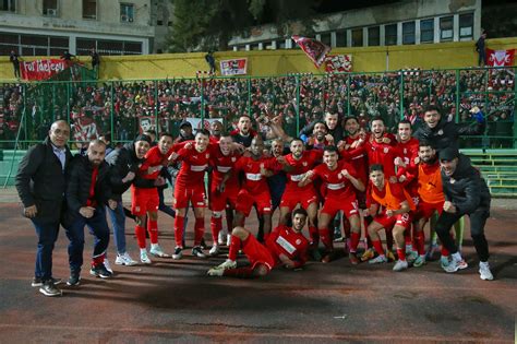 Coupe d Algérie Le CRB bat la JSK et file en 16es de finale Vidéo