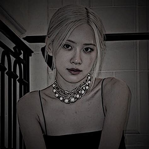 Pin by Nicole on blackpink | Chain necklace, Necklace, Chain