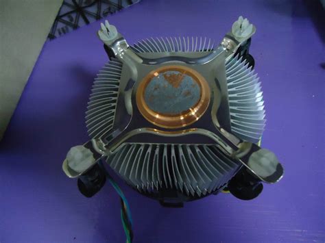 Socket 775 кулер с медной вставкой. кулеры и системы охлаждения