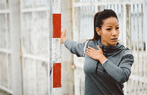 The 17 Best Chest Stretches to Relieve Tension - BoxLife