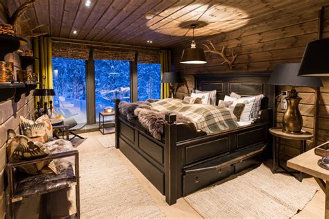 how much does it cost to stay at wolf lodge