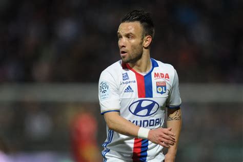 Mathieu Valbuena Apr S Les Incidents Dom Ol Il Y A De La Haine Des