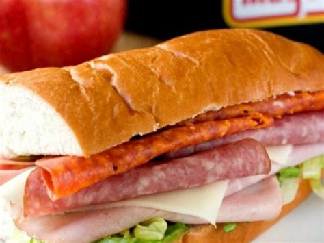 Pepperoni – Molly's Deli