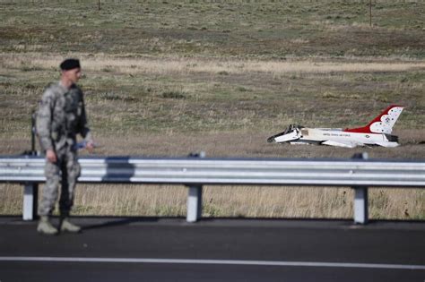 Usaf Thunderbirds Crash